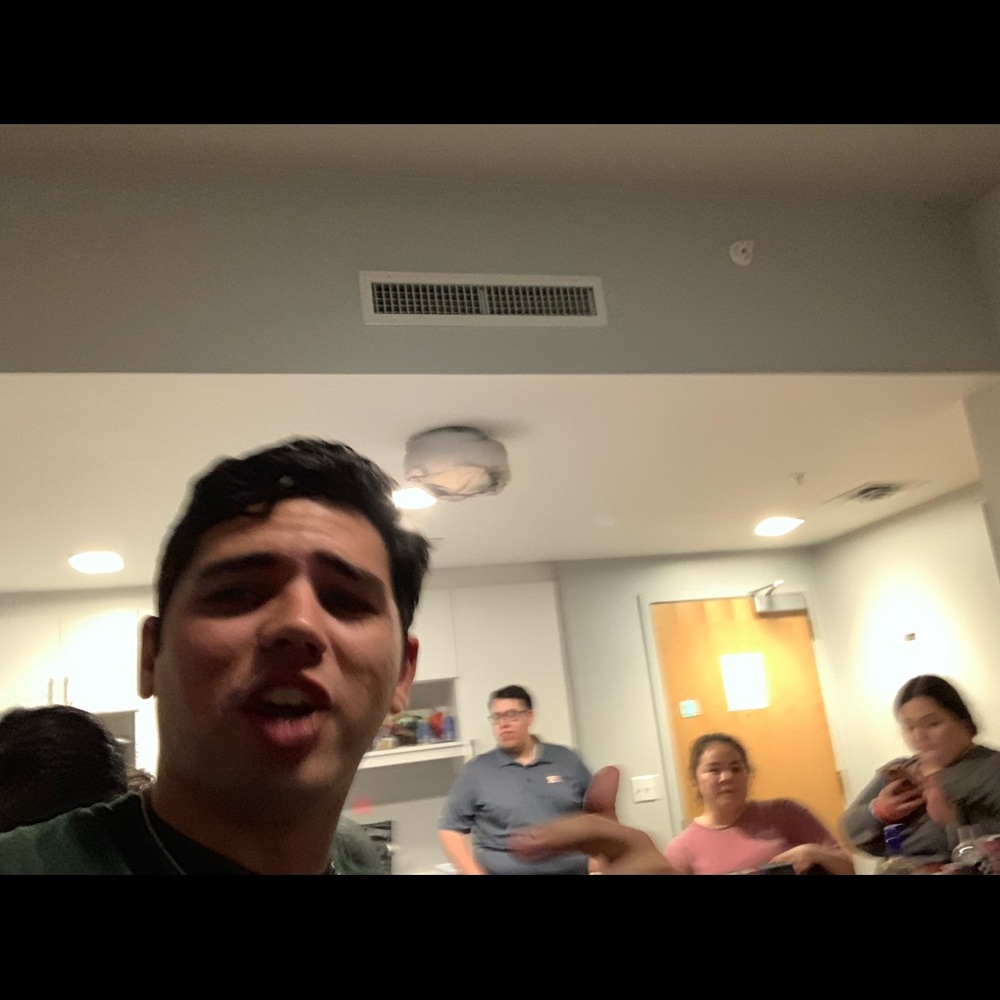 Meet your Posher, Luis